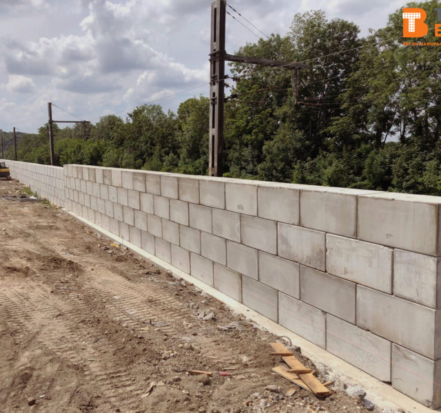 Photo n°2 de la construction d'un mur anti bruit à Chennevière-sur-Marne